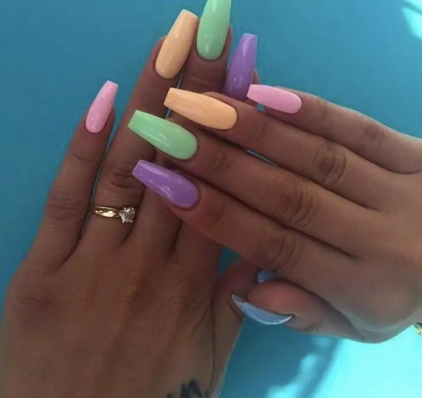 Multicolored simple nails