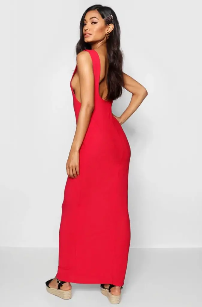 Red dress and Side boob 