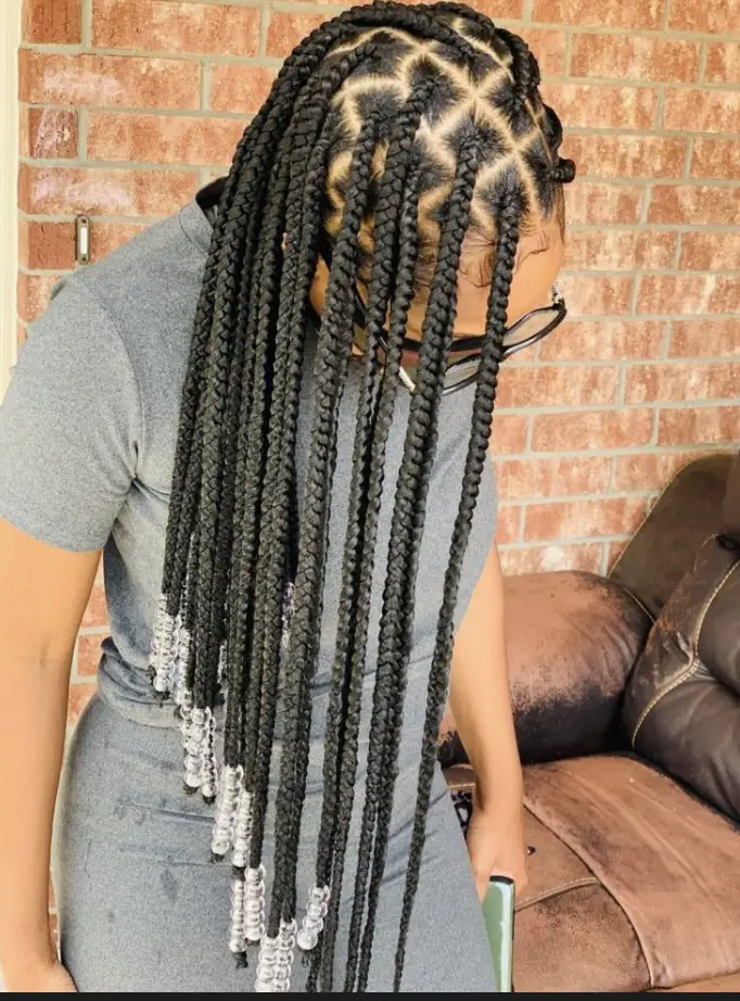 Knotless braids with beads 