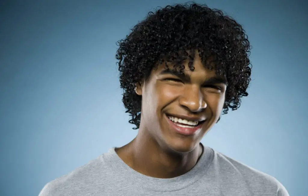 The 'jerry curl' is back! Here's a step by step guide to getting a jheri curl