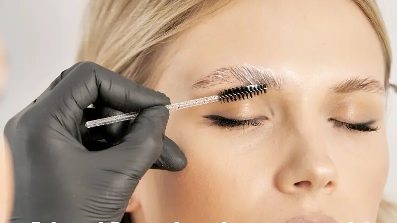 the procedure of laminating the brows