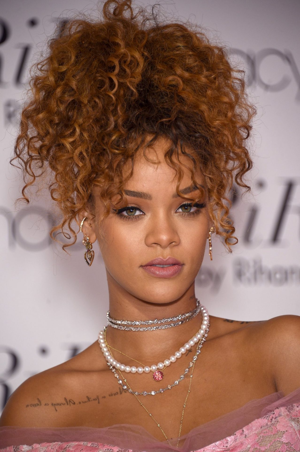 Rihanna-With-Copper-Brown-Hair