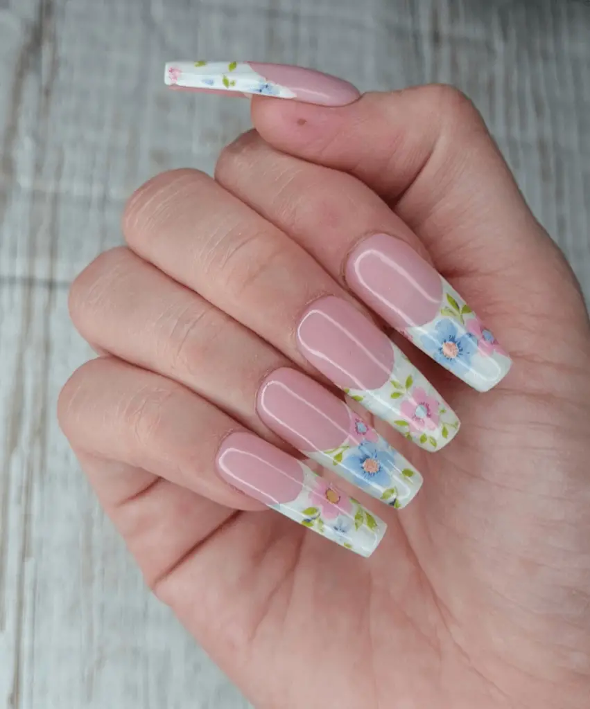 french tips with flowers