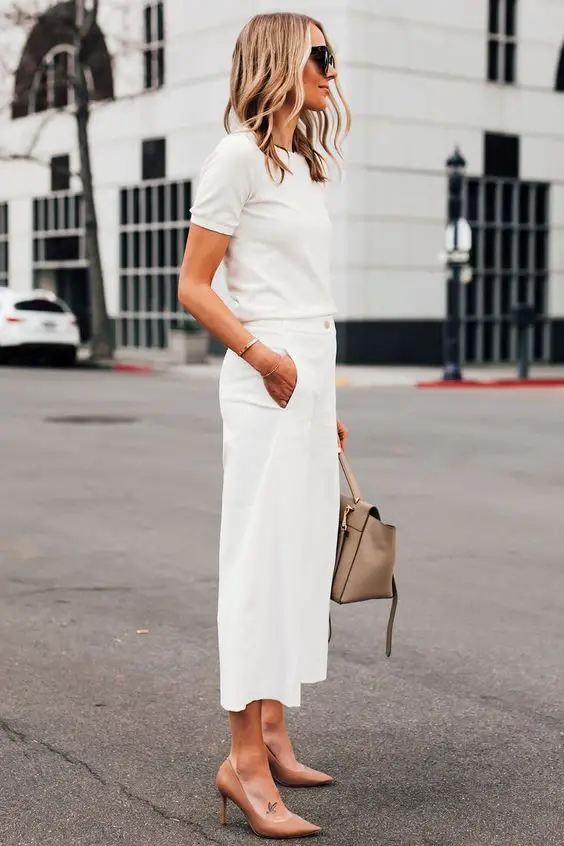 white loose pants 